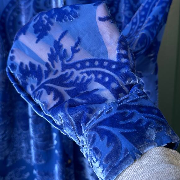 NWT Soft Surroundings Floreat Velvet Shirt M Sapphire Sheer Burnout $120 MSRP - Picture 3 of 10